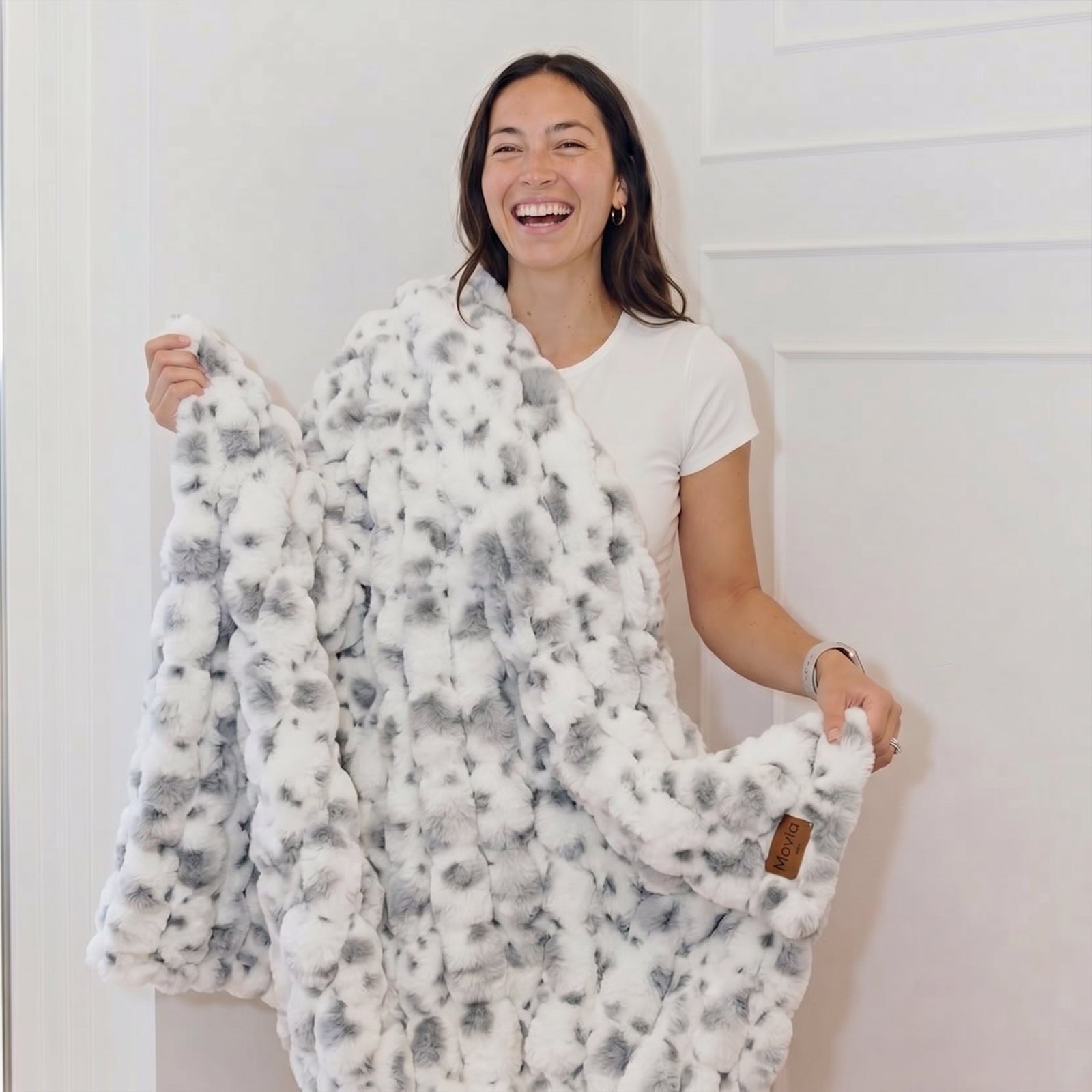 Embrace Bubble Blanket